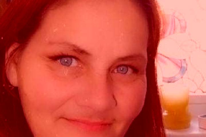 Chloe, 28, a red dark-eyed slavic companion based in Cotaruse. Offering Prostate Massage, Party Girl, Duos, Dinner Date, OWO. Available for incall and outcal...
