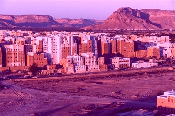Chloe, 28 — Escort in Al Mahfid, Yemen