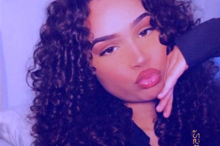 Chloe, 28 — Escort in Beattyville, United States