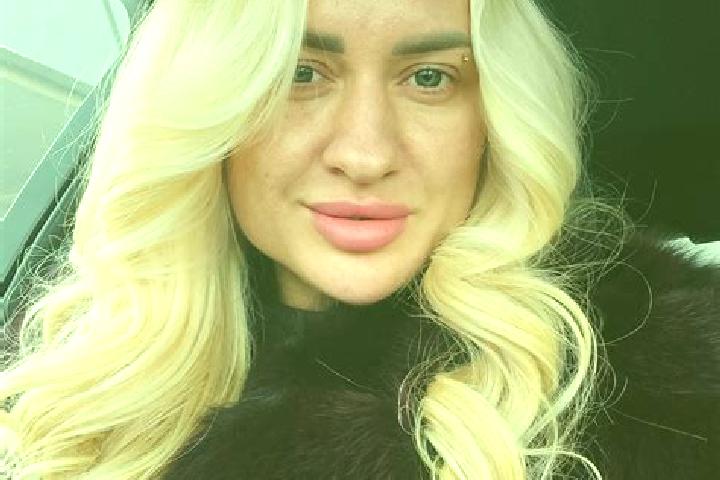 Chloe, 28 — Escort in Kacergine, Lithuania