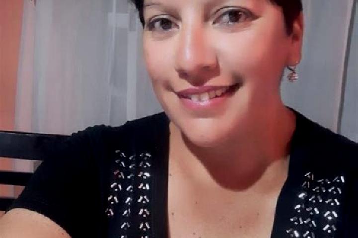 Chloe, 28 — Escort in Luchy, France