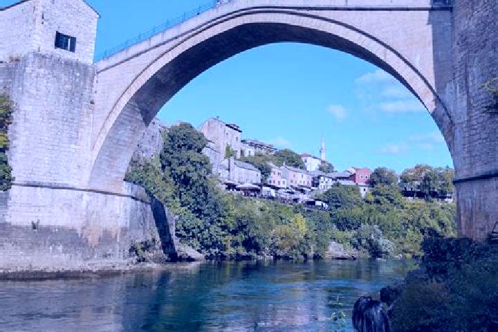 Chloe, 28 — Escort in Milici, Bosnia and Herzegovina