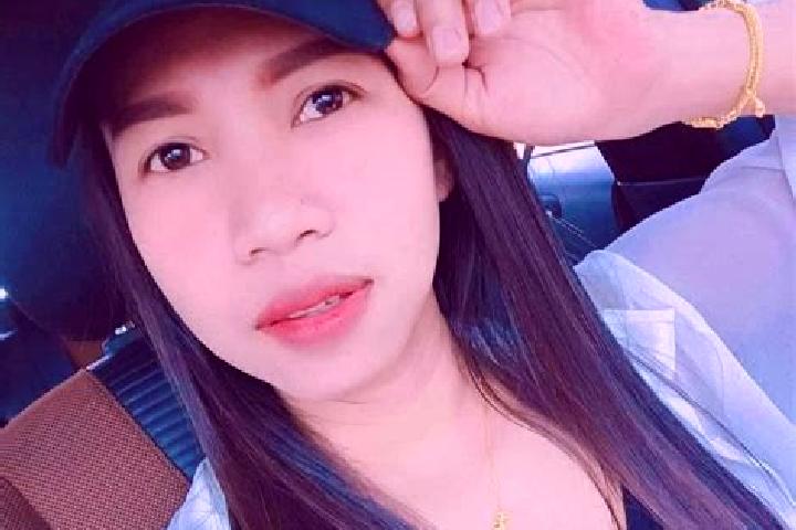 Chloe, 28 — Escort in Pa Mok, Thailand