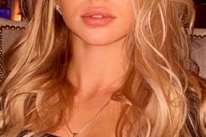 Chloe, 28 — Escort in Radisnyy Sad, Ukraine