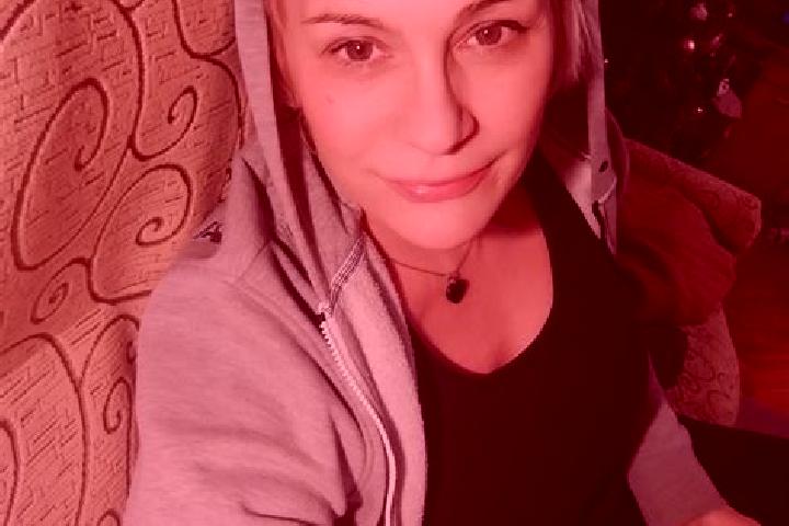 Chloe, 28 — Escort in Szeremle, Hungary