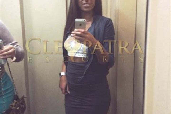 Chloe, 29, a black brown-eyed ebony companion based in Ferreira do Alentejo. Offering Deep French Kissing, BDSM, Dinner Date, OWO, Fetish. Available for inca...
