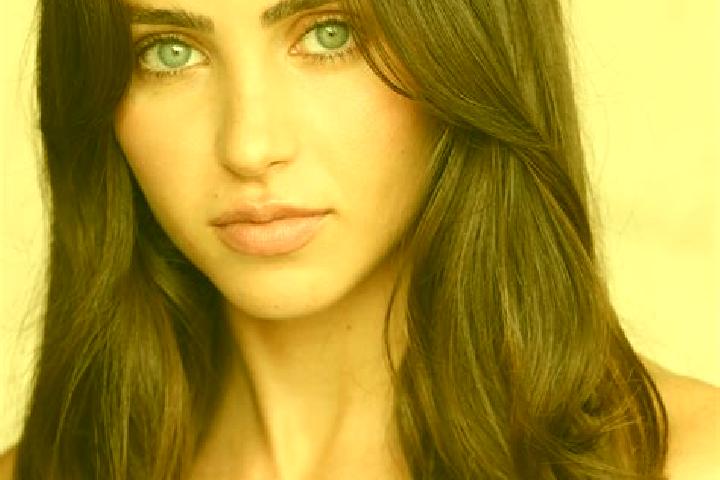 Chloe, 29, a brunette brown-eyed caucasian companion based in Puke. Offering OWO, 69, Duos. Available for incall and outcall, overnight bookings available.