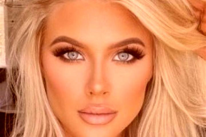 Chloe, 29, a platinum blonde amber-eyed slavic companion based in Kollow. Offering Duos, Travel Companion, 69. Available for incall and outcall, day and even...