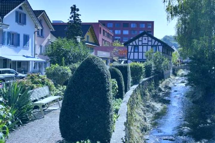 Chloe, 29 — Escort in Affoltern / Sonnenberg, Switzerland