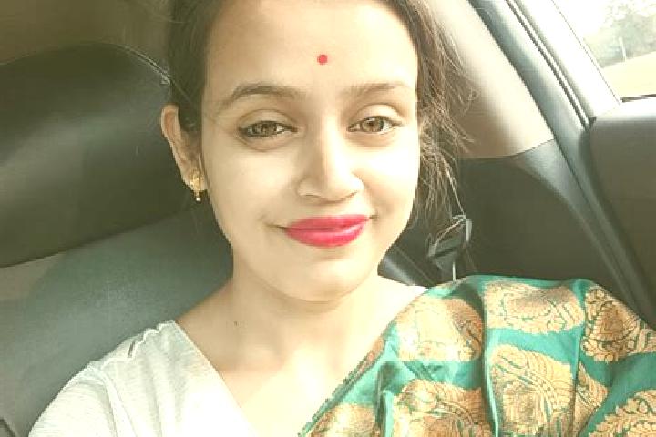 Chloe, 29 — Escort in Biswanath Chariali, India