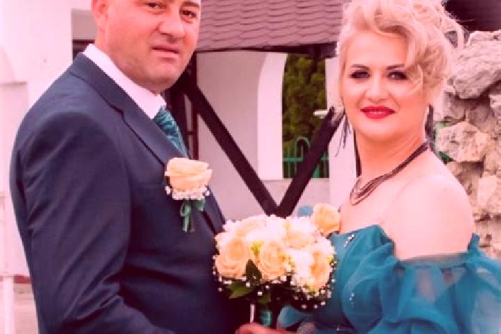 Chloe, 29 — Escort in Davidesti, Romania
