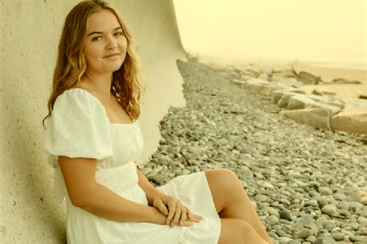 Chloe, 29 — Escort in East Berwick, United States