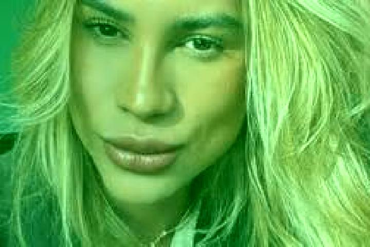 Chloe, 29 — Escort in Floriano Peixoto, Brazil
