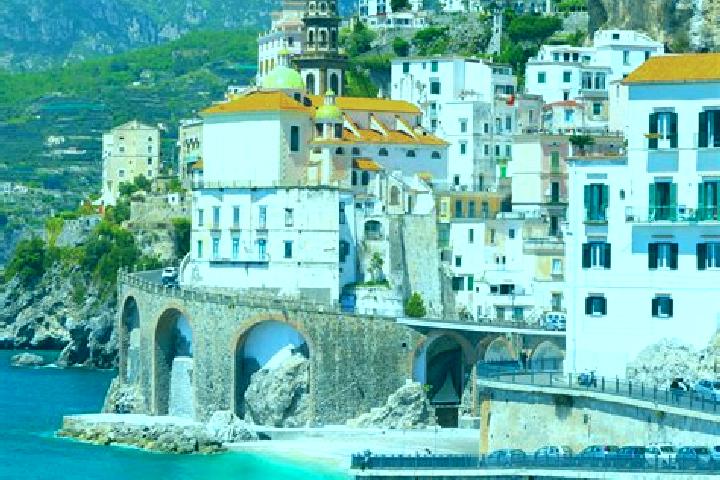 Chloe, 29 — Escort in Montignano, Italy