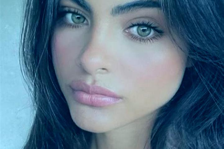 Chloe, 30, a auburn amber-eyed indian companion based in Arjyapalli Marine. Offering Overnight, Massage, CIM, BDSM. Available for incall and outcall, day and...