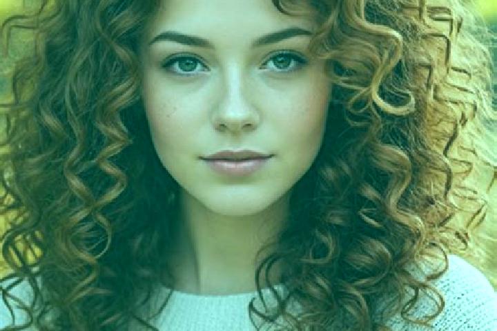 Chloe, 30, a auburn blue-eyed slavic companion based in Cermenate. Offering Domination, Striptease, OWO, Girlfriend Experience, Duos. Available for incall an...