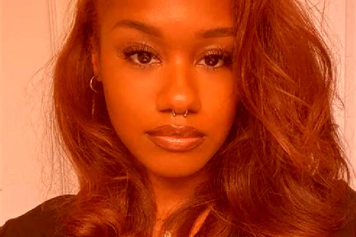 Chloe, 30, a auburn dark-eyed ebony companion based in Ferrada. Offering Roleplay, 69, Party Girl. Available for incall and outcall, day and evening dates.