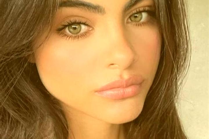 Chloe, 30, a black green-eyed caucasian companion based in Villanueva de los Caballeros. Offering OWO, Overnight, Striptease. Available for incall and outcal...
