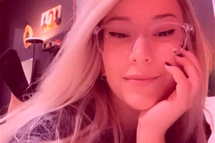 Chloe, 30, a blonde amber-eyed mediterranean companion based in Membribe de la Sierra. Offering Domination, GFE, CIM. Available for incall and outcall, overn...