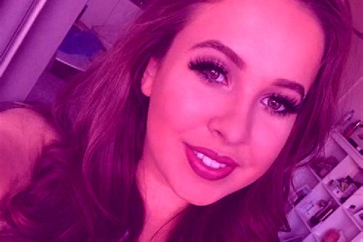 Chloe, 30, a brunette dark-eyed caribbean companion based in Tanda. Offering Travel Companion, Party Girl, Duos. Available for incall and outcall, day and ev...