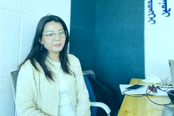 Chloe, 30 — Escort in Bayandelger, Mongolia