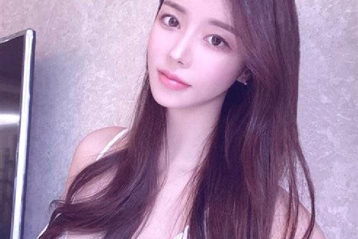 Chloe, 30 — Escort in Changleping, China