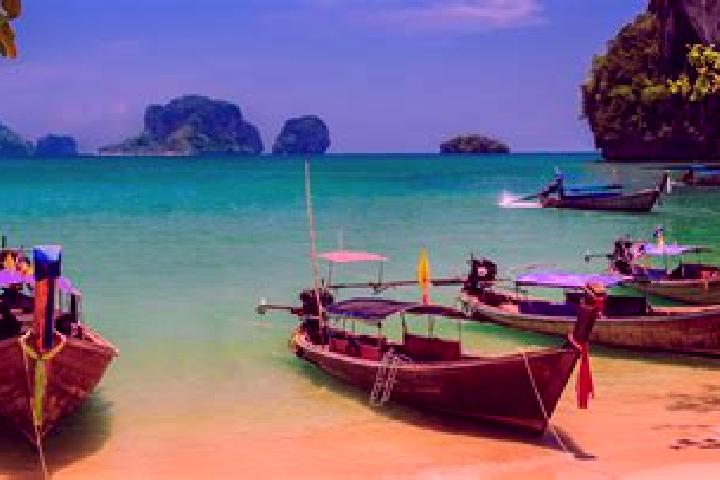 Chloe, 30 — Escort in Hang Dong, Thailand