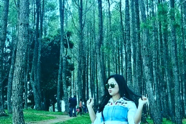 Chloe, 30 — Escort in Limapuluh, Indonesia