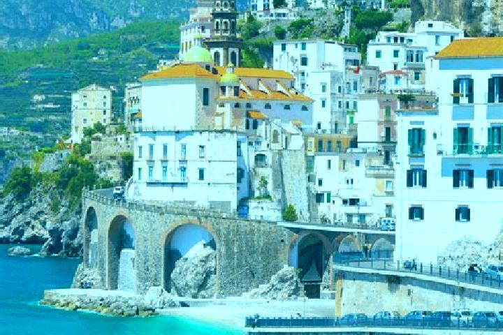Chloe, 30 — Escort in Semestene, Italy