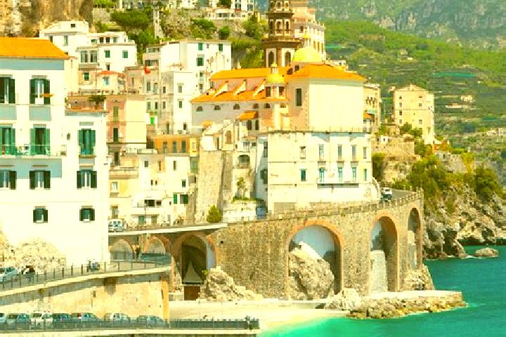 Chloe, 30 — Escort in Tre Berte, Italy