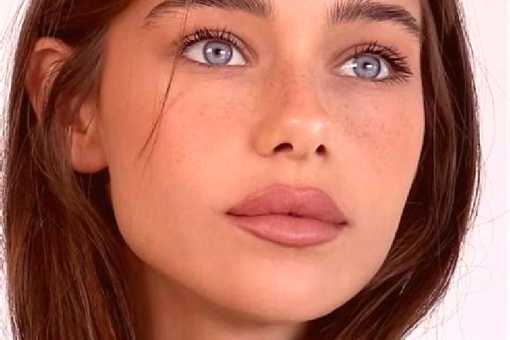 Chloe, 31, a brunette blue-eyed latina companion based in Pinotepa Nacional. Offering Girlfriend Experience, OWO, Erotic Massage, A-Level. Available for inca...