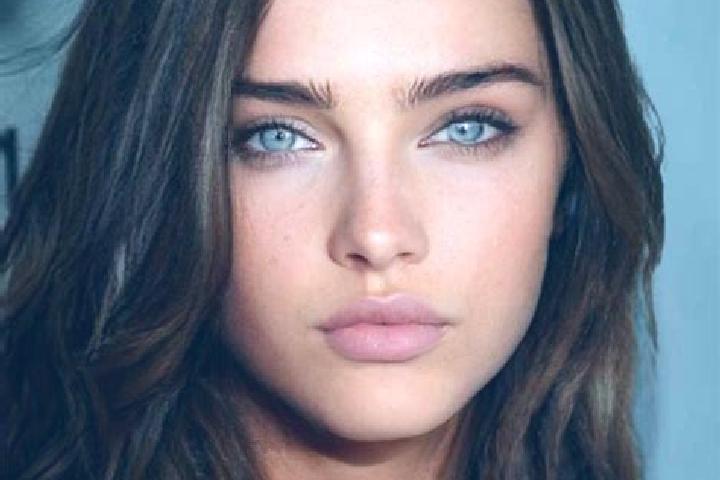 Chloe, 31, a brunette brown-eyed caucasian companion based in Doroslovo. Offering CIM, GFE, Dinner Date, Massage. Available for incall and outcall, day and e...