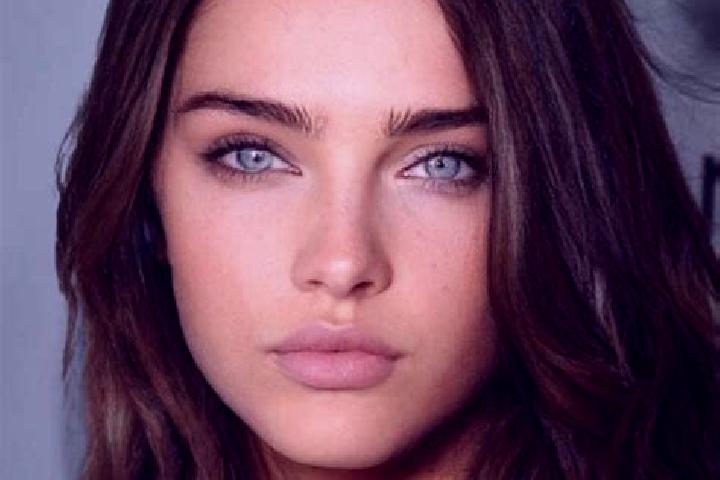 Chloe, 31, a brunette green-eyed caribbean companion based in Tutrakan. Offering Striptease, A-Level, Prostate Massage. Available for incall and outcall, day...