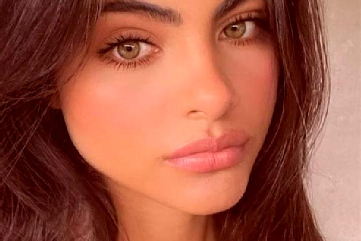 Chloe, 31, a chestnut dark-eyed indian companion based in Sawmills. Offering Couples, Roleplay, OWO. Available for incall and outcall, overnight bookings ava...