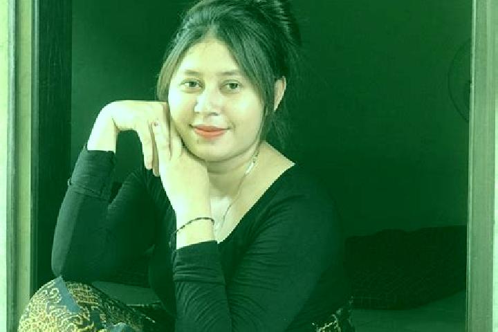 Chloe, 31 — Escort in Ende, Indonesia