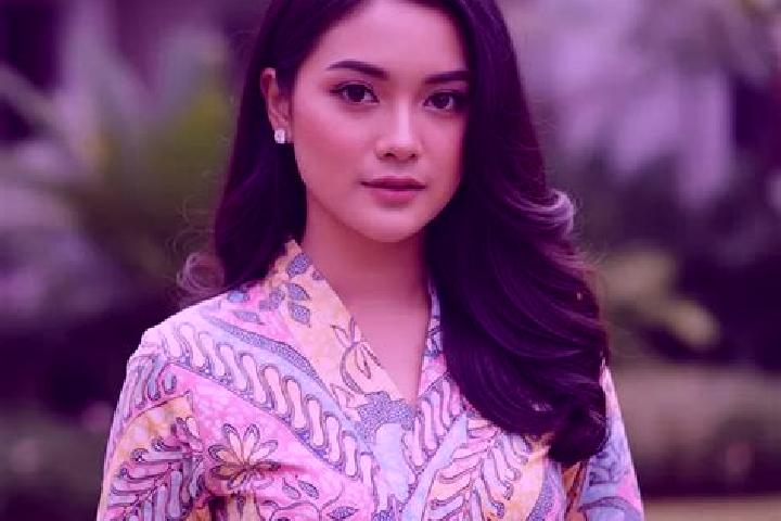 Chloe, 31 — Escort in Modis, Indonesia