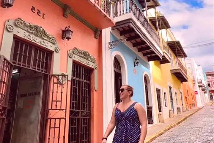 Chloe, 31 — Escort in Puerto Castilla, Spain