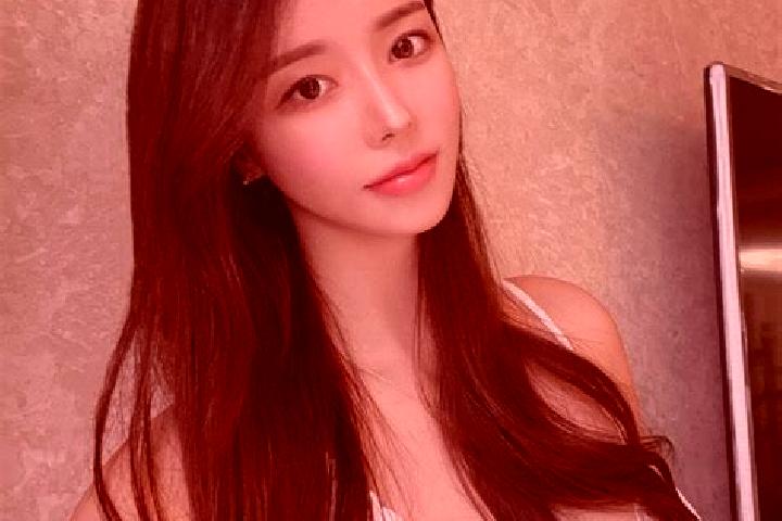 Chloe, 31 — Escort in Sumbul, Indonesia