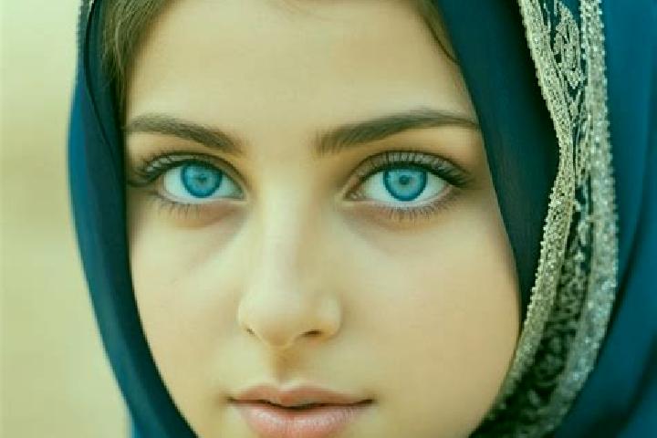 Chloe, 32, a auburn blue-eyed middle eastern companion based in Kempsey. Offering Domination, Travel Companion, Overnight. Available for incall and outcall, ...