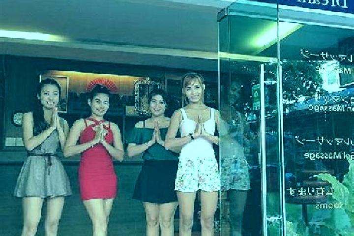 Chloe, 32, a black dark-eyed indian companion based in Kampong Potong Pasir. Offering Erotic Massage, Prostate Massage, Striptease, Party Girl. Available for...