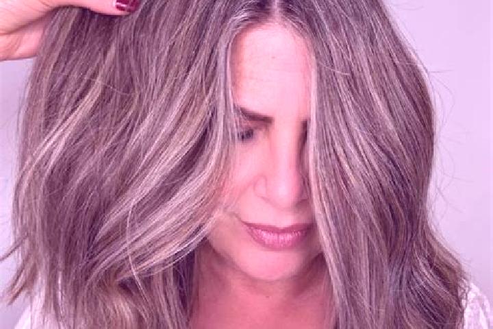 Chloe, 32, a dark blonde grey-eyed european companion based in Peer. Offering Erotic Massage, Girlfriend Experience, Couples, BDSM, Massage. Available for in...