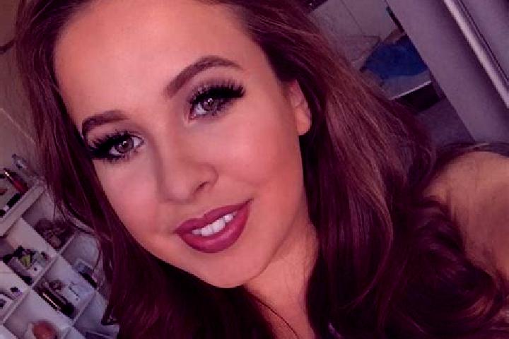 Chloe, 32, a red grey-eyed caribbean companion based in Huilotla. Offering Striptease, Fetish, Deep French Kissing. Available for incall and outcall, overnig...