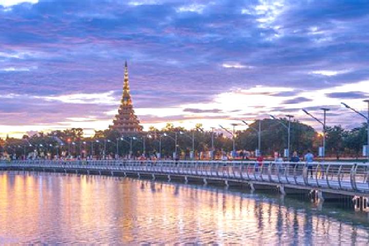 Chloe, 32 — Escort in Bueng Samakkhi, Thailand