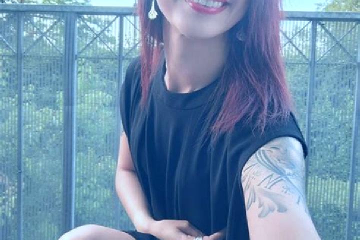 Chloe, 32 — Escort in Noyal-Pontivy, France