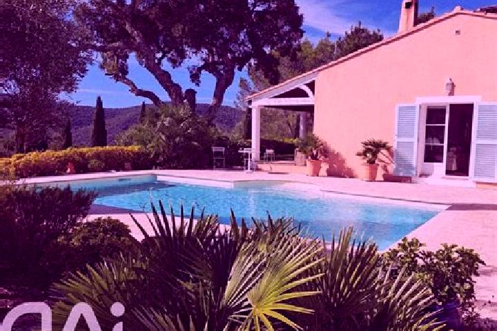 Chloe, 32 — Escort in Pierrefeu-du-Var, France