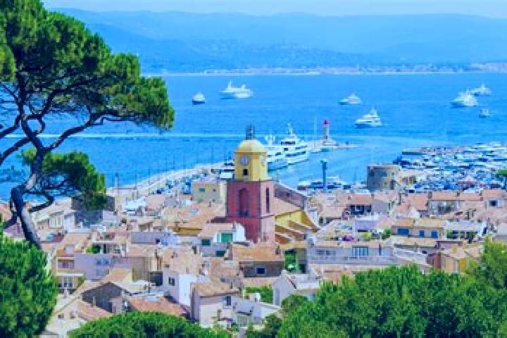 Chloe, 32 — Escort in Saint-Tropez, France
