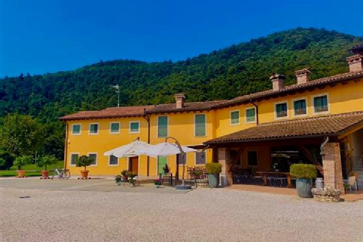 Chloe, 32 — Escort in Villaurbana, Italy