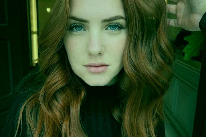 Chloe, 33, a auburn blue-eyed middle eastern companion based in Chandkapur. Offering 69, Erotic Massage, A-Level. Available for incall and outcall, day and e...