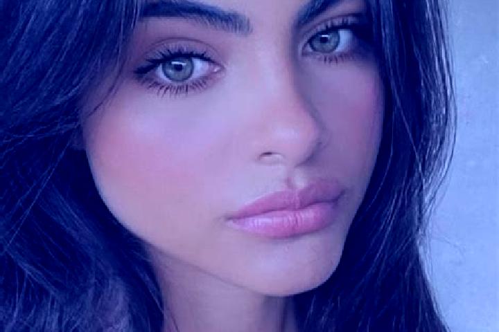 Chloe, 33, a black green-eyed indian companion based in Tolyatti. Offering Deep French Kissing, Party Girl, Duos, A-Level. Available for incall and outcall, ...