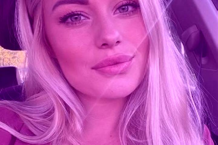 Chloe, 33, a blonde hazel-eyed mixed companion based in Suntikoppa. Offering Duos, Domination, Prostate Massage. Available for incall and outcall, overnight ...